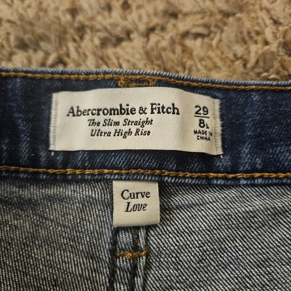 Abercrombie & Fitch Jeans Women The Slim Straight Ultra High Rise‎ Size 29 Long